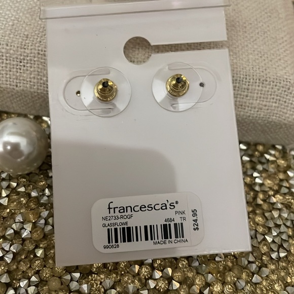 Pearl flower drop earrings NWT - Picture 2 of 2